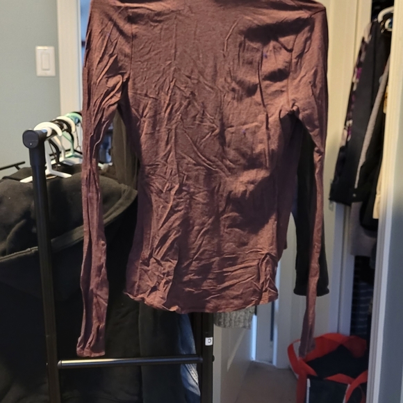 Lululemon Long Sleeve Shirt - Picture 3 of 3
